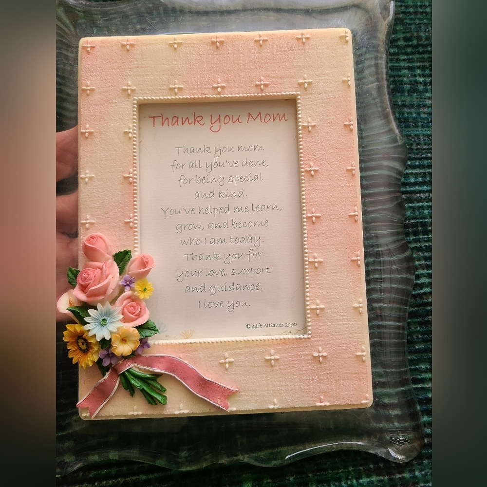 NEW Framed "Thank You Mom" Musical Frame.  Perfect Mother's Day/B-day/Any Day